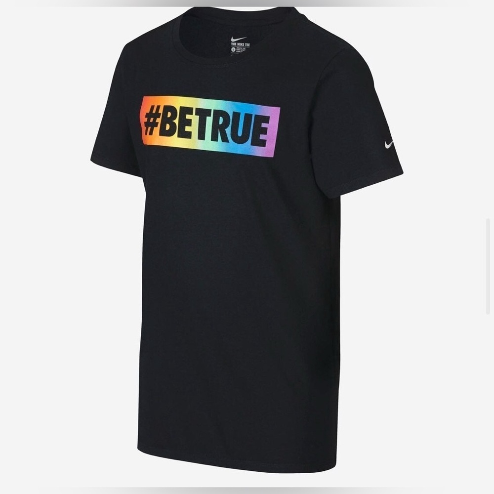 Nike Men’s Black T-Shirt with Rainbow #BETRUE Graphic Large